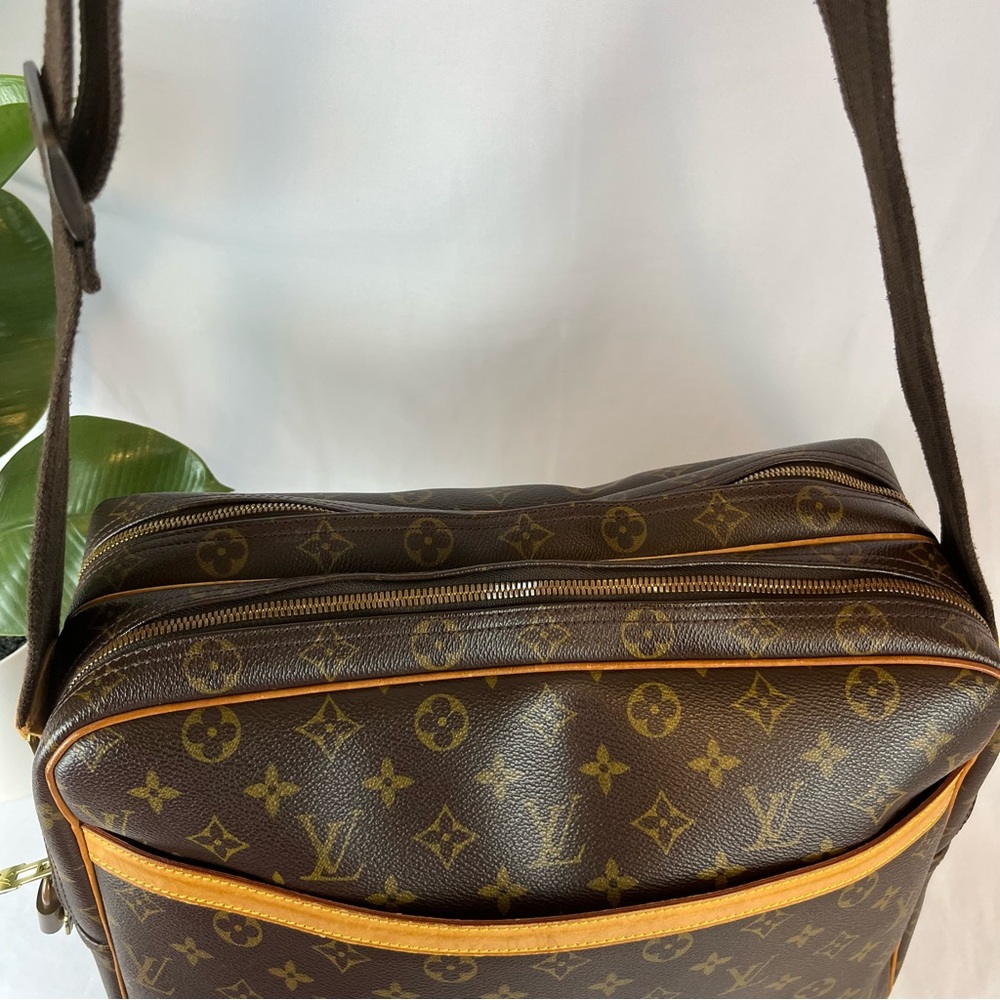 Louis Vuitton Brown and Tan Crossbody Bag - Picture 2 of 14